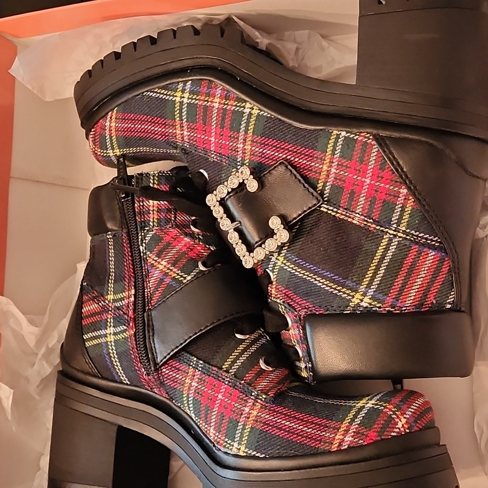 Gianni Bini Boots